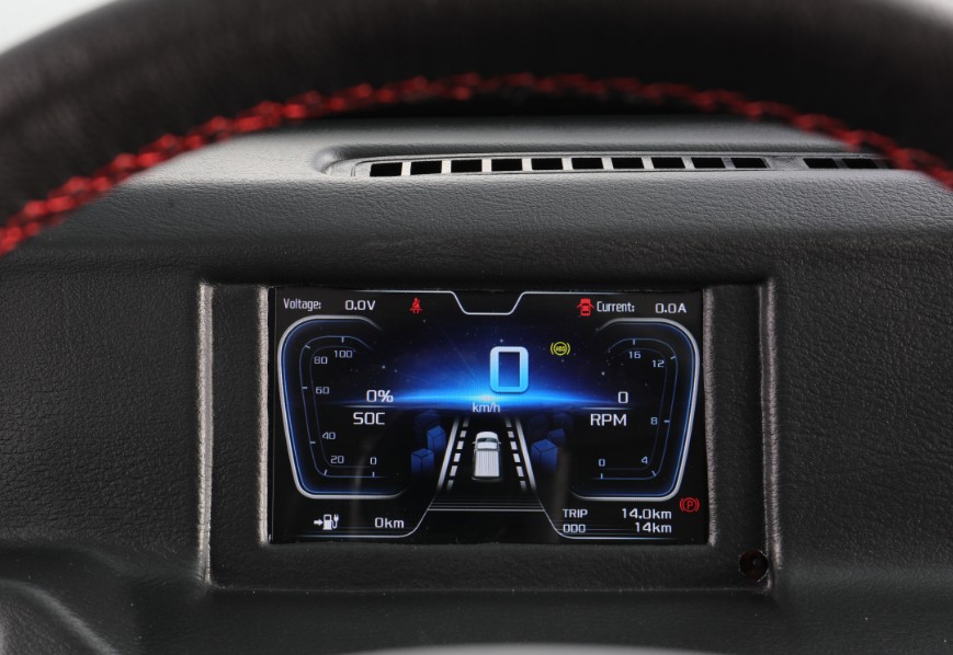 Full LCD Digital Cluster