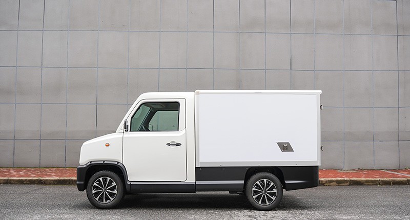 What is the difference between passenger cars and commercial vehicles?
